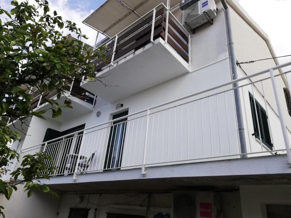 Jesliving Hvar - 2 Bedroom Elegant Apartment With Sea View In Historic Center Of هفار المظهر الخارجي الصورة