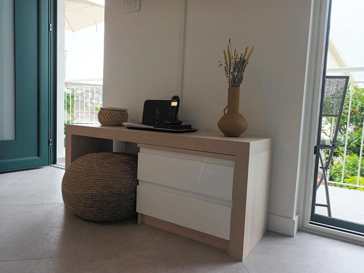 Jesliving Hvar - 2 Bedroom Elegant Apartment With Sea View In Historic Center Of هفار المظهر الخارجي الصورة