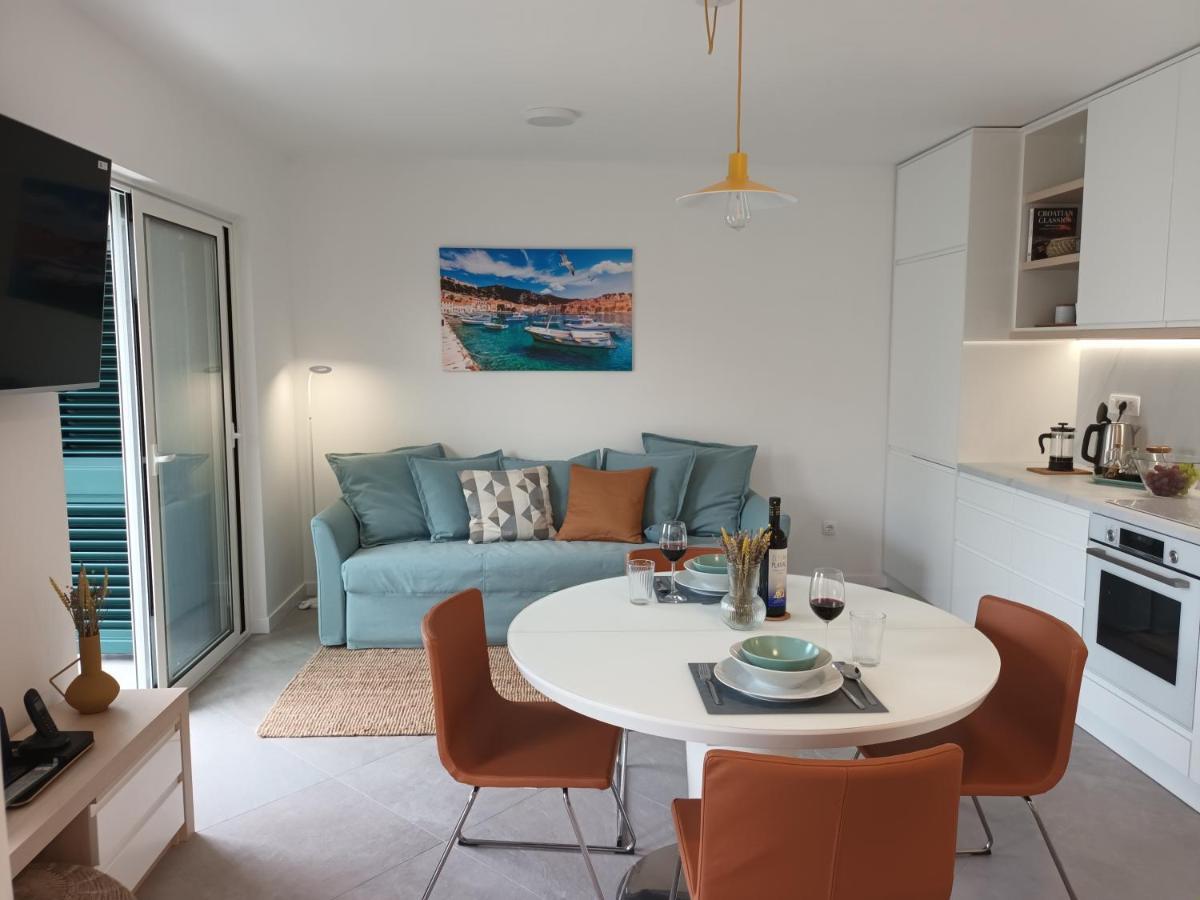 Jesliving Hvar - 2 Bedroom Elegant Apartment With Sea View In Historic Center Of هفار المظهر الخارجي الصورة