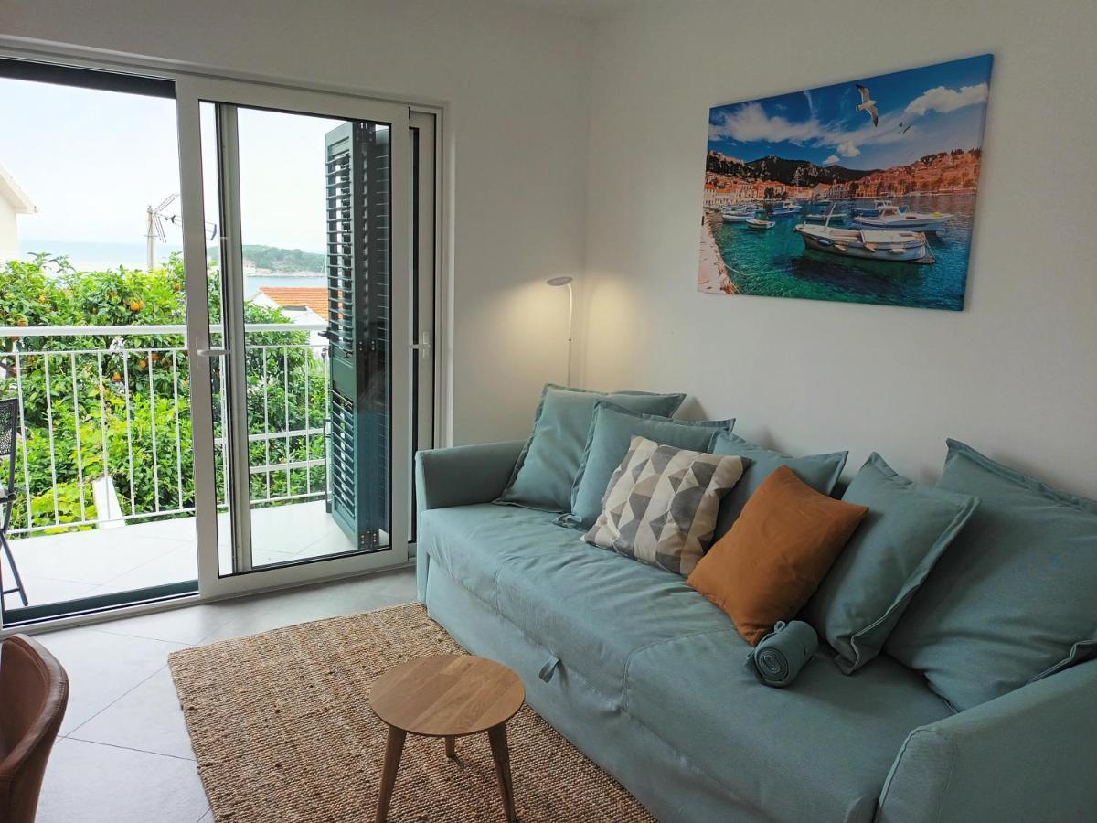 Jesliving Hvar - 2 Bedroom Elegant Apartment With Sea View In Historic Center Of هفار المظهر الخارجي الصورة