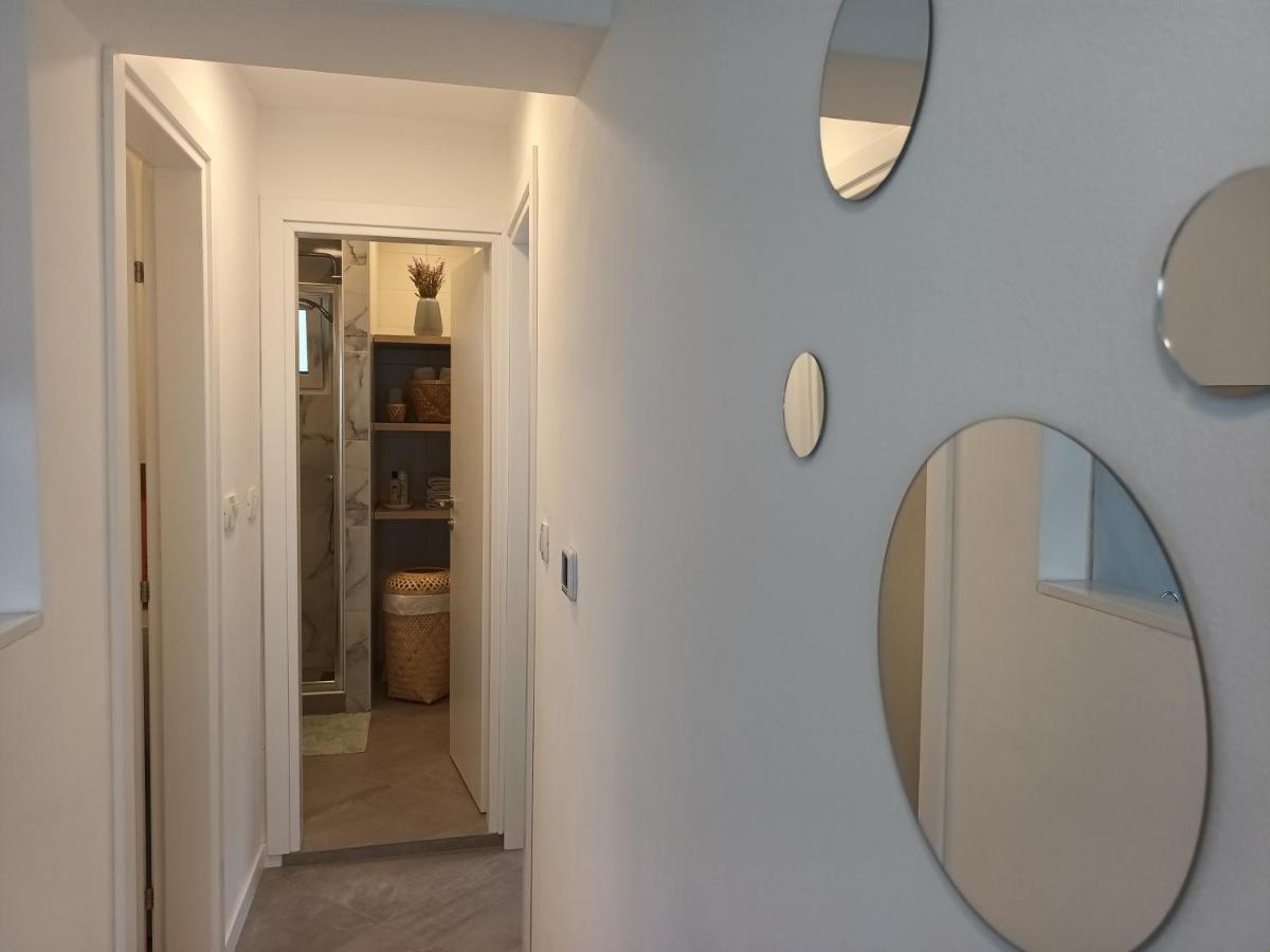 Jesliving Hvar - 2 Bedroom Elegant Apartment With Sea View In Historic Center Of هفار المظهر الخارجي الصورة