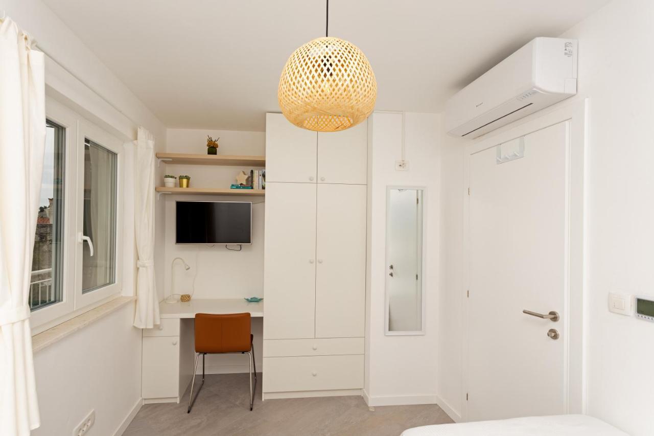 Jesliving Hvar - 2 Bedroom Elegant Apartment With Sea View In Historic Center Of هفار المظهر الخارجي الصورة